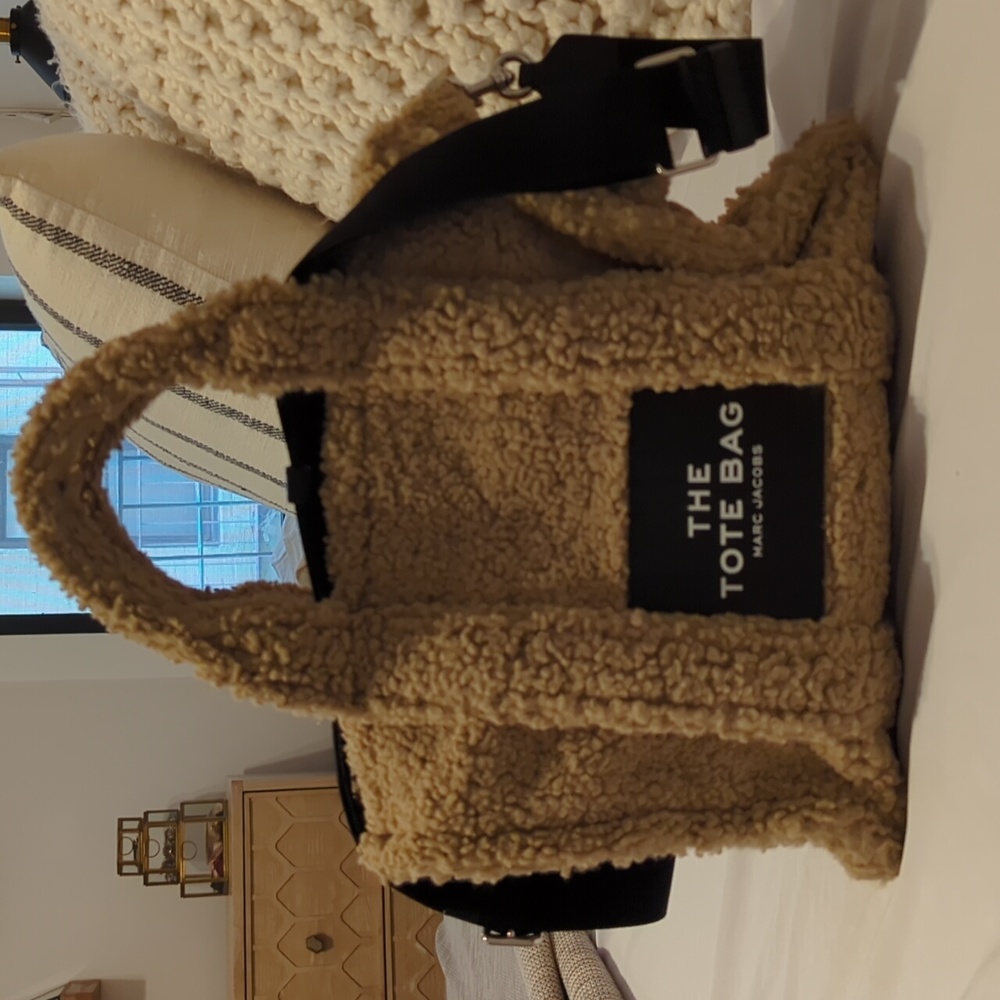 Limited edition Sherpa Mark Jacobs the tote bag
